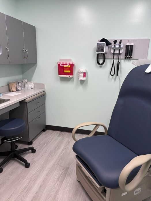 Halo B. Teri Burns Clinic clinic interior — photo 3
